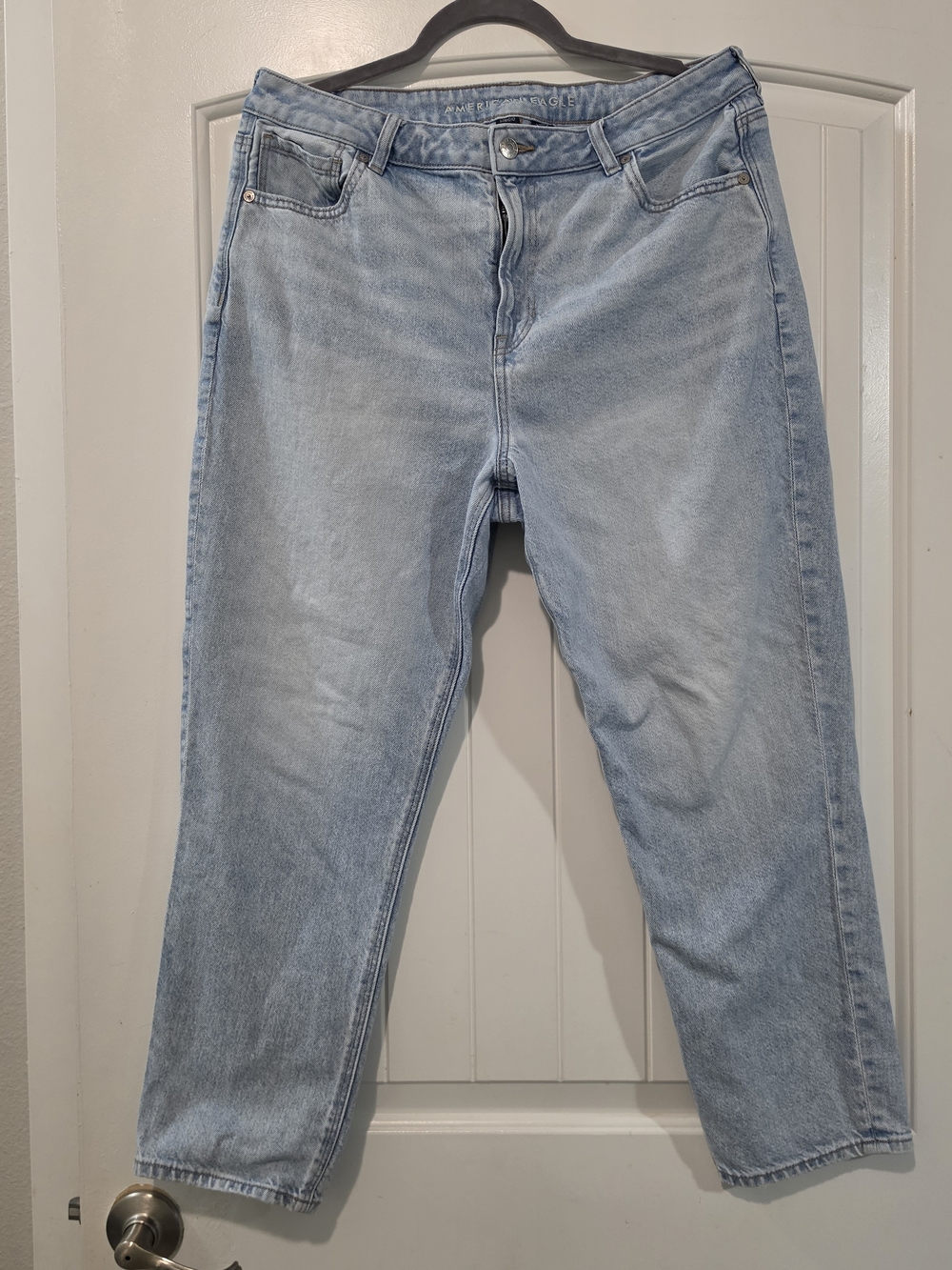 American Eagle Outfitters 'Strigid' Light Blue Jeans - High-rise SHORT